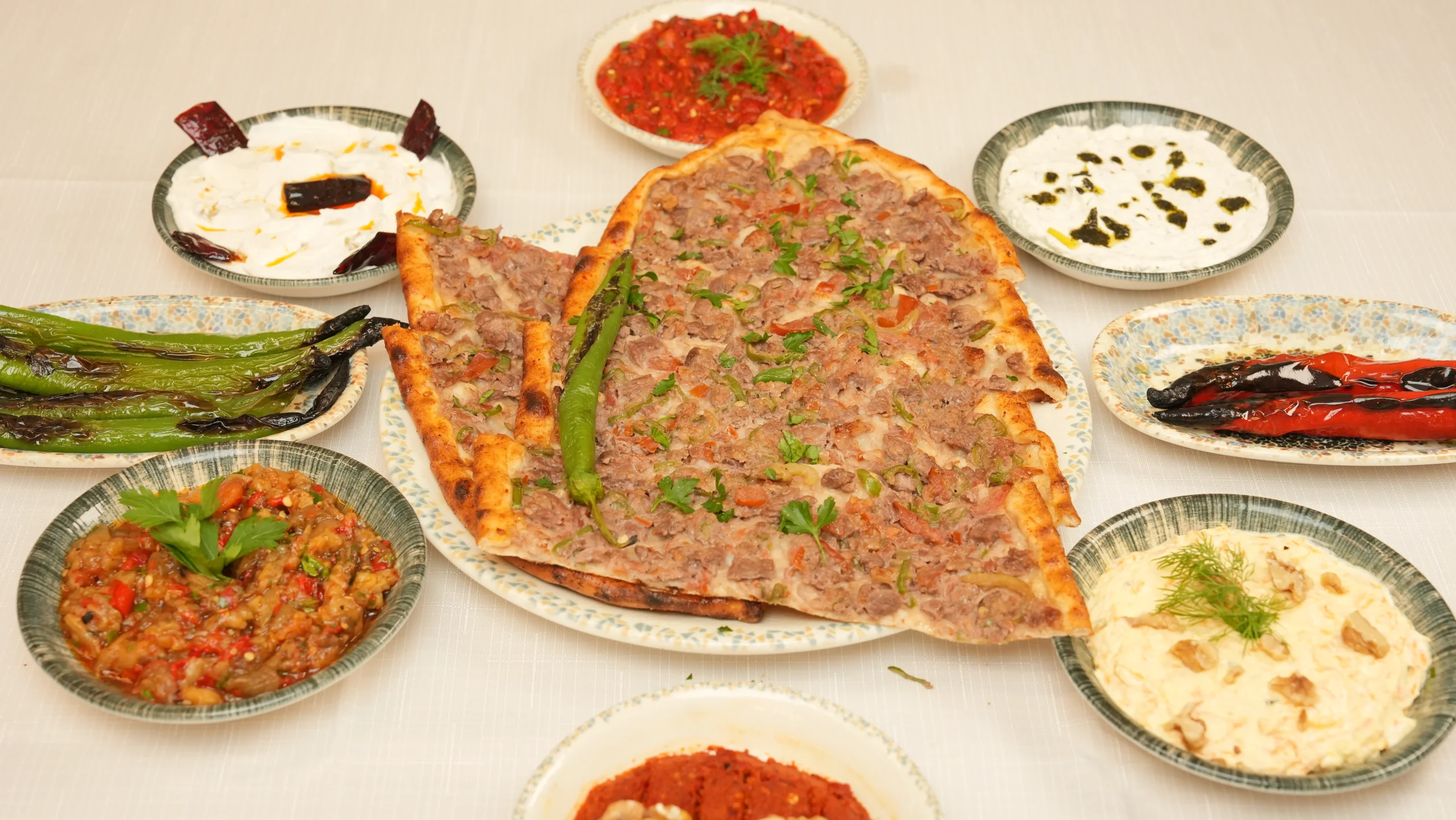 Kuşbaşılı Pide